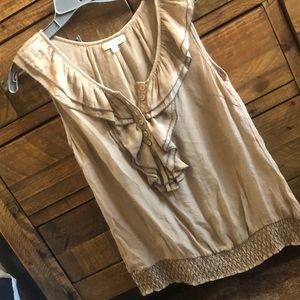 Sleeveless blouse